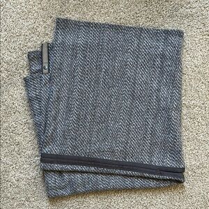 Lululemon Vinyasa Gray Scarf
